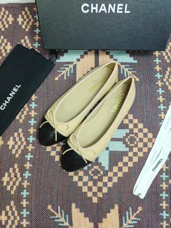 Chanel' Shoes - Chanel Two Tone Beige Black Bow Cap Toe Ballet Flats